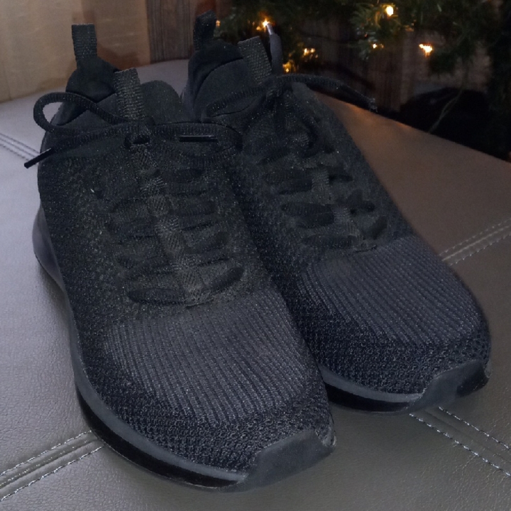 Skechers Sleek Black Men's Sneakers